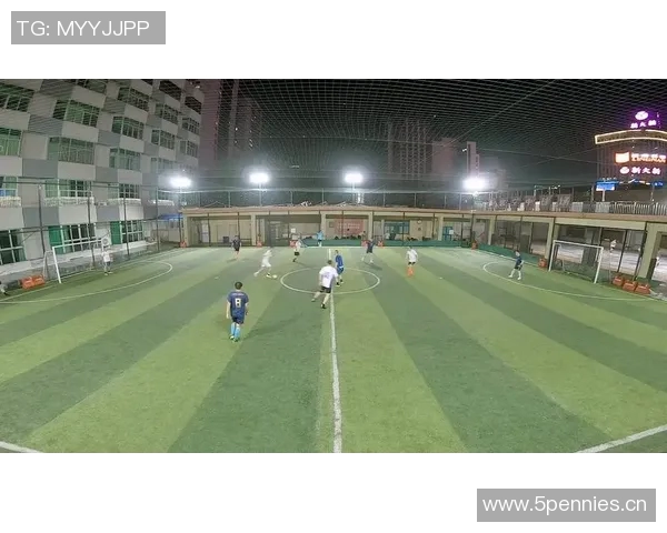 广州足球队的节奏探秘：从战术布局到球迷文化的全景分析